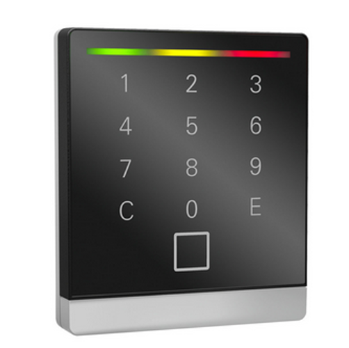 Ein schwarzes Tastenfeld mit Ziffern 0-9, den Symbolen C und E sowie einer leuchtenden Statusleiste oben.